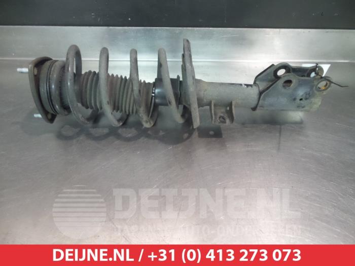 Mazda 6 Stoßdämpferstrebe rechts vorne O321173