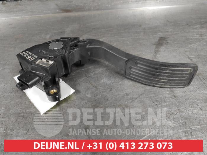 Nissan Pulsar Gaspedal O314261