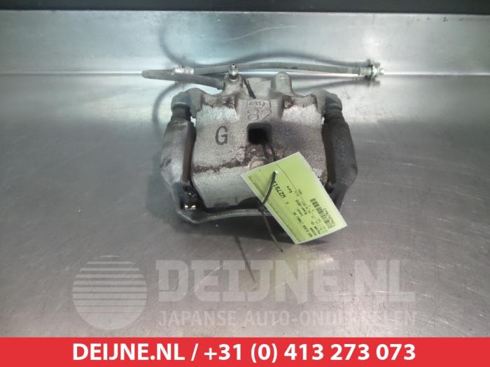 Nissan Pulsar Remklauw (Tang) rechts-voor O326164