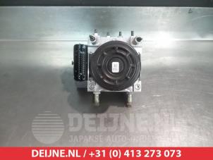 Nissan Note ABS pump O337512 photo 2