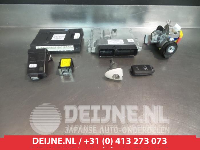 Kia Rio Kontaktslot+Sleutel O335261