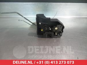 Hyundai Getz Deurslot Mechaniek 2Deurs links O279003 foto 2