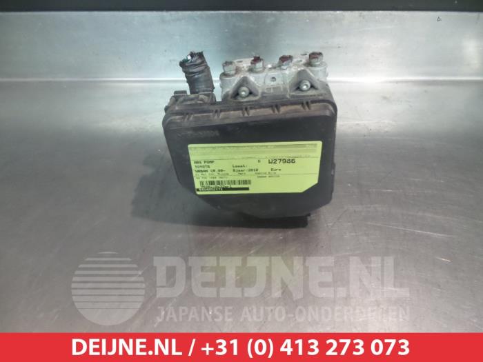 Toyota Urban Cruiser ABS Pomp O338527