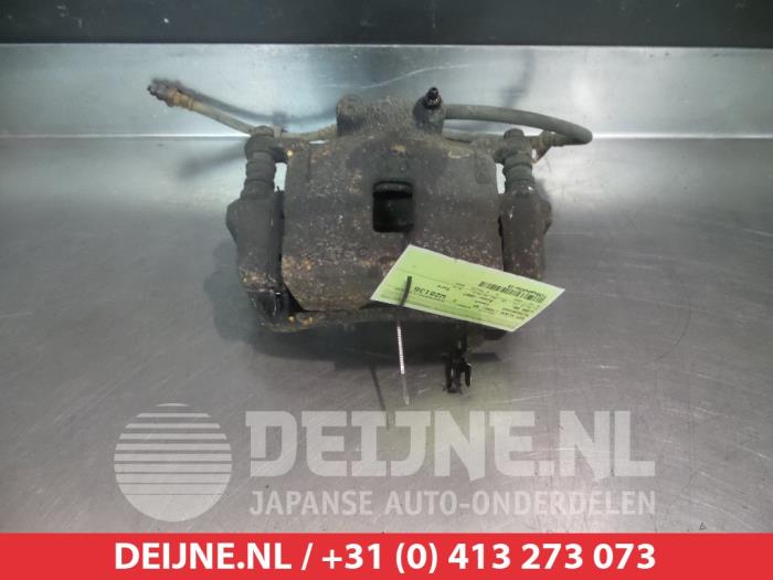 Mitsubishi L200 Remklauw (Tang) rechts-voor O326542