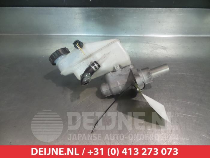 Toyota Yaris Hoofdremcilinder O337057