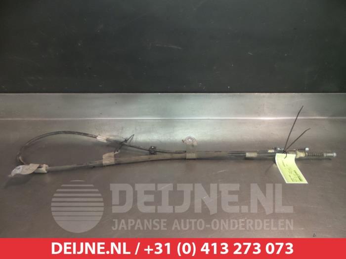 Toyota Auris Handbremse Zug O377596