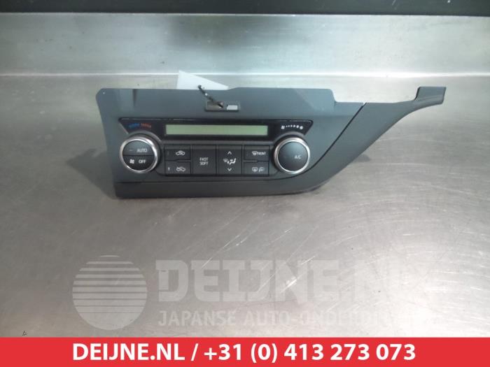 Toyota Auris Heizung Bedienpaneel O306409