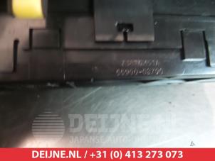 Toyota Auris Heater control panel O306409 photo 3