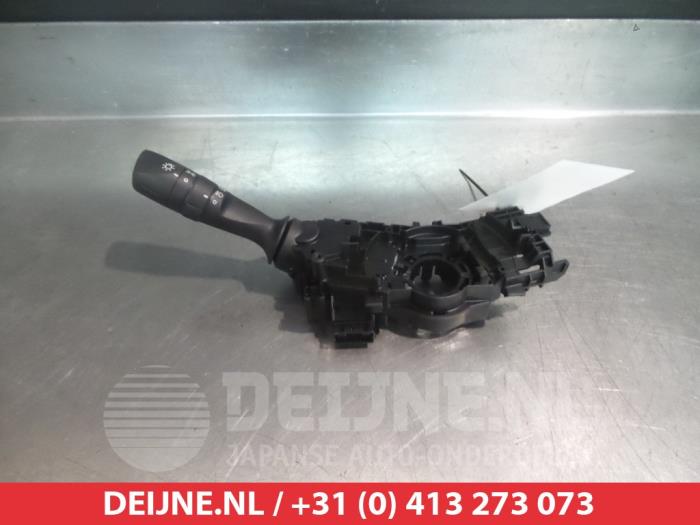 Toyota Auris Light switch O307433