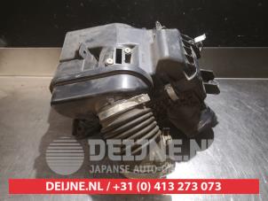 Gebruikte Luchtfilterhuis Honda CR-V (RE/RM) 2.0 16V Prijs € 50,00 Margeregeling aangeboden door V.Deijne Jap.Auto-onderdelen BV