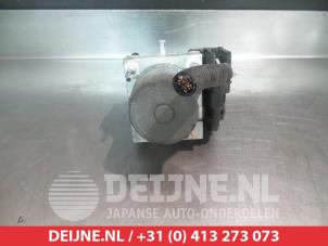 Toyota Corolla Verso ABS Pomp O338431 foto 2