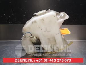 Daihatsu Sirion Scheibensprühertank vorne O340735 foto 2