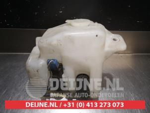 Daihatsu Young RV Front windscreen washer reservoir O340743 photo 2
