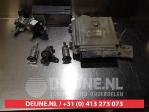 Mitsubishi Colt Schlossset Zylinder (komplett) O278492 foto 4