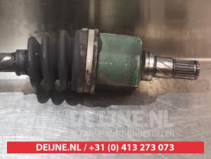 Suzuki Baleno Aandrijfas links-voor O318427 foto 3