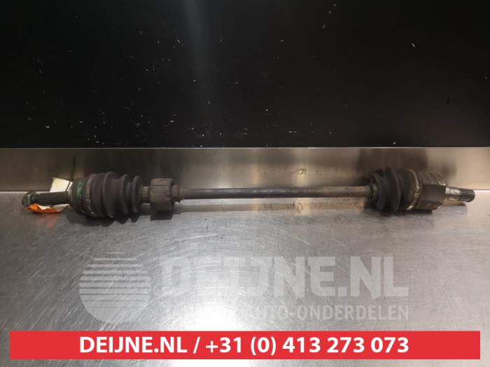 Suzuki Swift Aandrijfas rechts-voor O319866