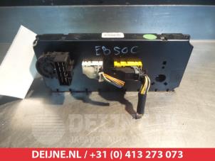 Nissan Pathfinder Heater control panel O305745 photo 2