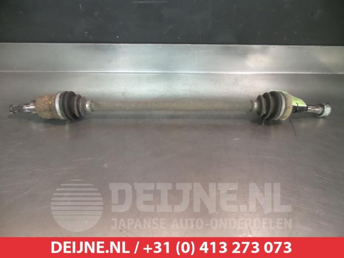 Nissan X-Trail Aandrijfas rechts-achter O375081