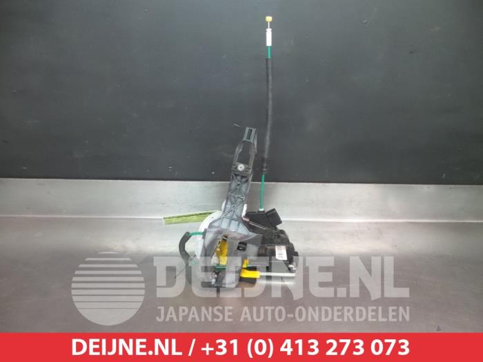 Hyundai I30 Deurslot Mechaniek 4Deurs rechts-voor O280695