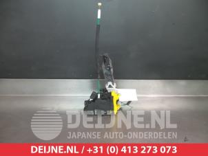 Hyundai I30 Front door lock mechanism 4-door, right O280695 photo 2