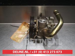 Daihatsu Sirion Power steering pump O331838 photo 2