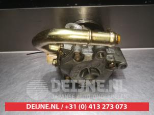 Daihatsu Sirion Power steering pump O331838 photo 3