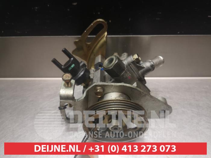 Gebruikte Stuurpomp Daihatsu Gran Move 1.6 16V Prijs € 25,00 Margeregeling aangeboden door V.Deijne Jap.Auto-onderdelen BV