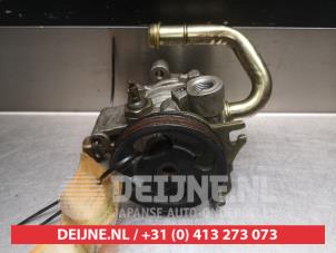 Gebruikte Stuurpomp Daihatsu Sirion/Storia (M1) Prijs € 30,00 Margeregeling aangeboden door V.Deijne Jap.Auto-onderdelen BV