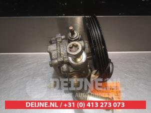 Daihatsu Young RV Power steering pump O331850 photo 4
