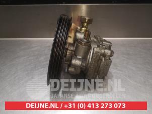 Daihatsu Young RV Power steering pump O331850 photo 2