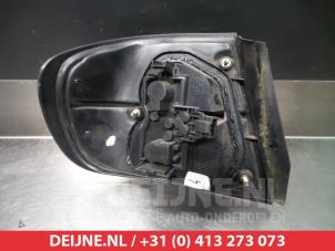 Nissan Primera Achterlicht rechts O299228 foto 2