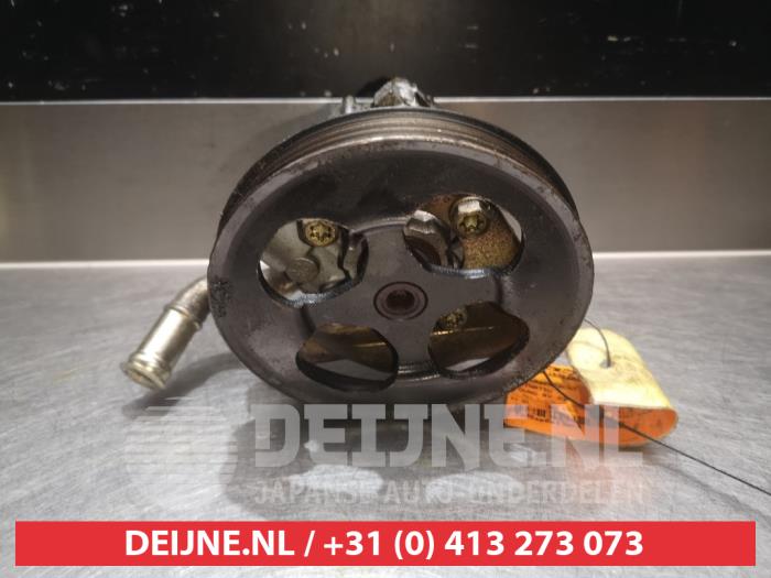 Daihatsu Young RV Power steering pump O331844