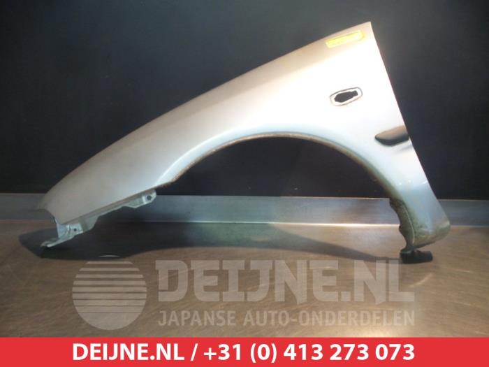Mitsubishi Carisma Front wing, left O269649