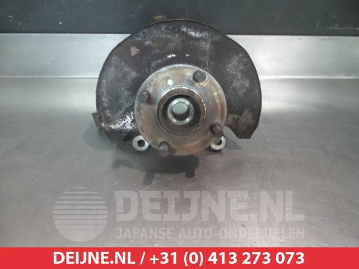 Suzuki Wagon R+ Fusee links-voor O323044