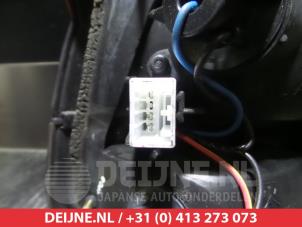 Mazda 626 Heckklappenreflektor links O296933 foto 3