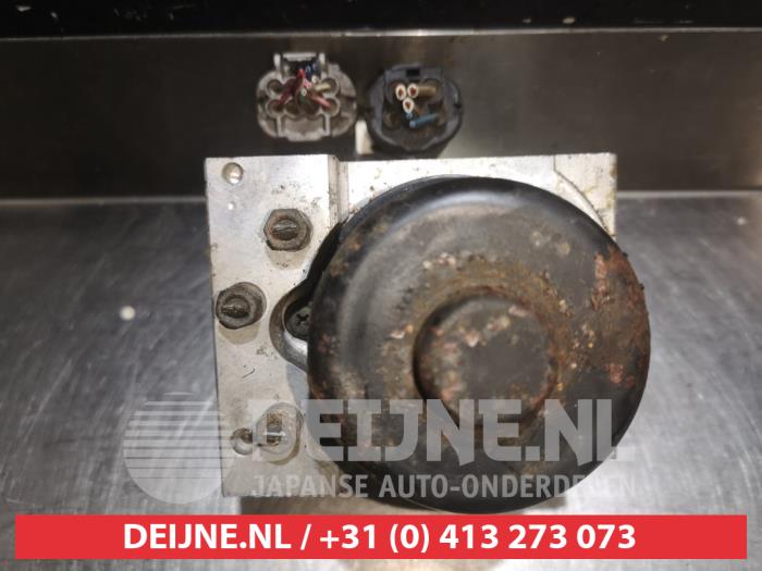 Gebruikte ABS Pomp Daihatsu Gran Move 1.5 16V Prijs € 25,00 Margeregeling aangeboden door V.Deijne Jap.Auto-onderdelen BV