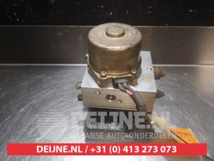 Honda Logo ABS pump O338111 photo 3