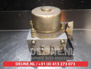 Honda Logo ABS pump O338111 photo 2