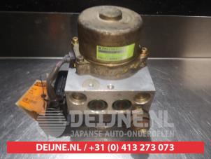 Honda Logo ABS pump O338111 photo 4