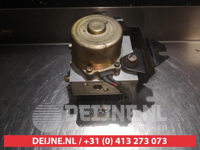 Gebruikte ABS Pomp Honda Logo (GA33) 1.3 Prijs € 35,00 Margeregeling aangeboden door V.Deijne Jap.Auto-onderdelen BV