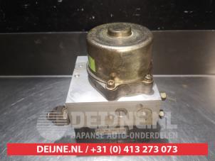 Honda Logo ABS pump O338109 photo 3