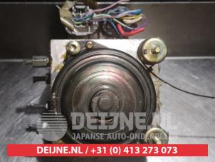 Gebruikte ABS Pomp Daihatsu Terios (J1) 1.3 16V 4x4 Prijs € 25,00 Margeregeling aangeboden door V.Deijne Jap.Auto-onderdelen BV