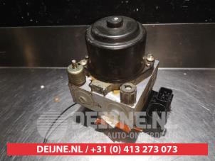 Daihatsu Terios ABS Pomp O338235 foto 4