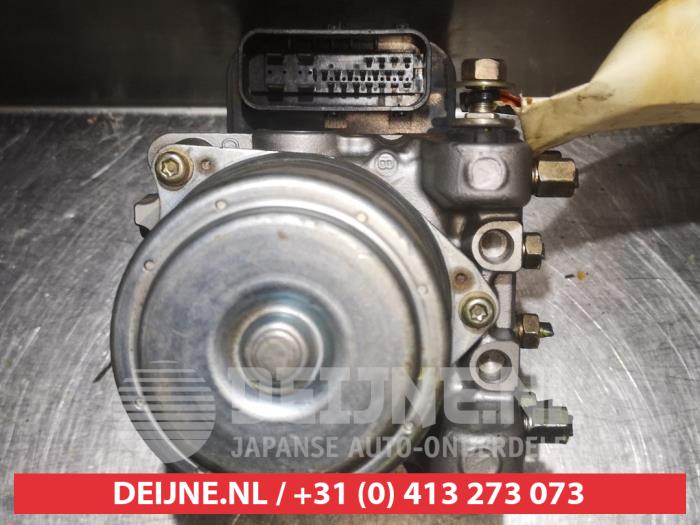 Honda S2000 ABS Pumpe O338193