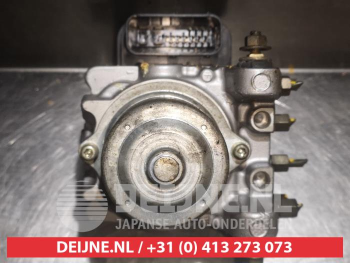 Gebruikte ABS Pomp Honda Stream I (RN) 1.7 16V VTEC Prijs € 25,00 Margeregeling aangeboden door V.Deijne Jap.Auto-onderdelen BV