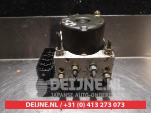 Daihatsu Cuore ABS Pomp O338264 foto 2