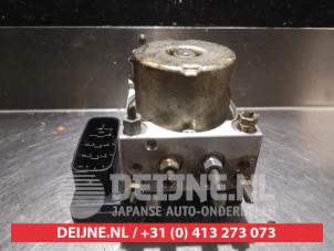 Daihatsu Cuore ABS Pomp O338266 foto 2