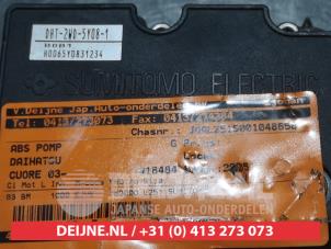 Daihatsu Cuore ABS Pomp O338266 foto 4