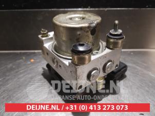 Daihatsu Cuore ABS Pomp O338266 foto 3