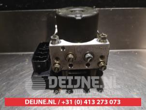 Daihatsu Cuore ABS Pomp O338265 foto 3